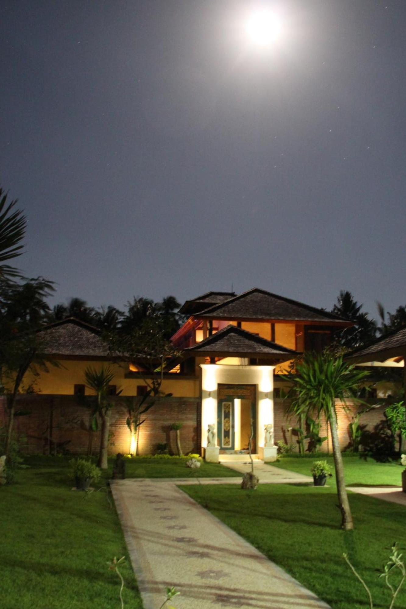 Villa Rumah Isah Кандидаса Екстер'єр фото